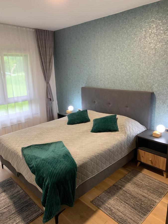 Park Lake Suite 图兹拉 外观 照片