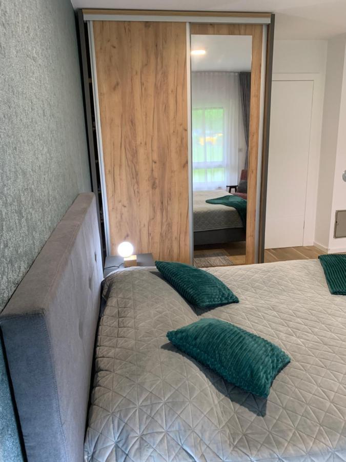 Park Lake Suite 图兹拉 外观 照片