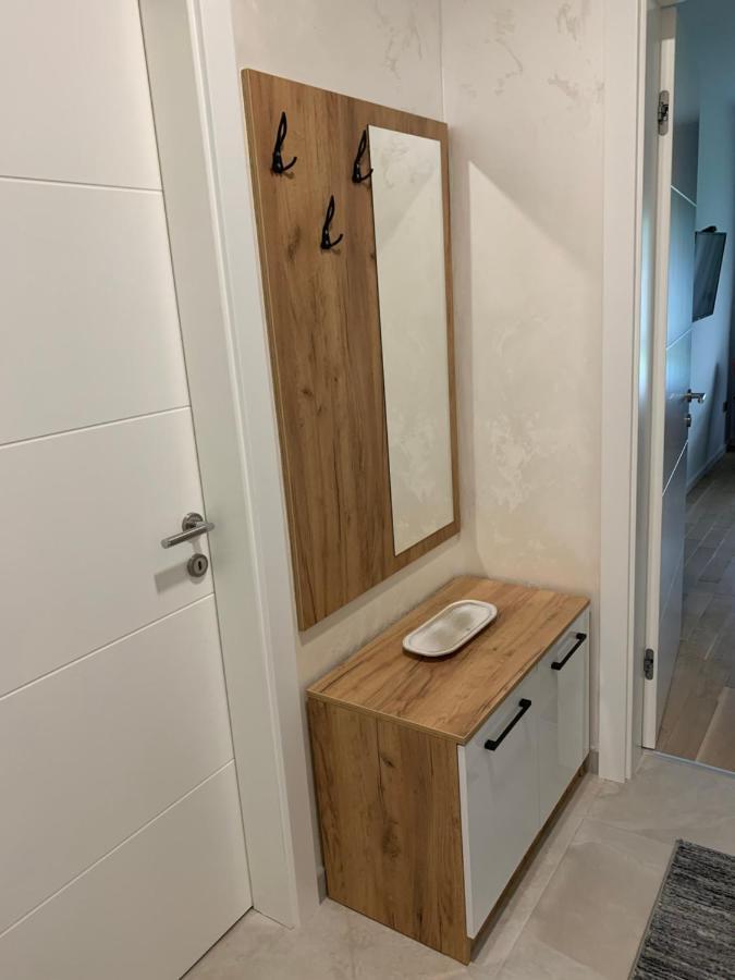 Park Lake Suite 图兹拉 外观 照片